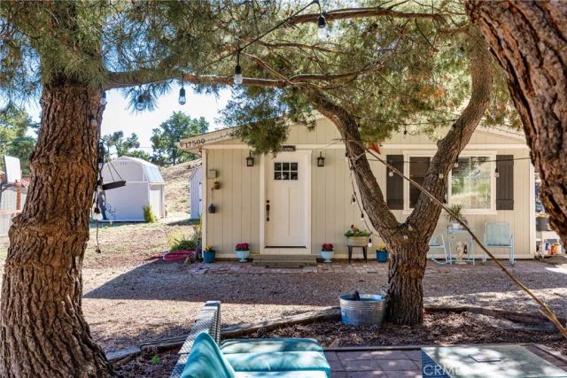 17500 High Gun Drive, Tehachapi, CA 93561
