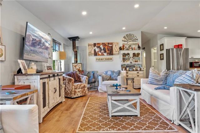 17500 High Gun Drive, Tehachapi, CA 93561