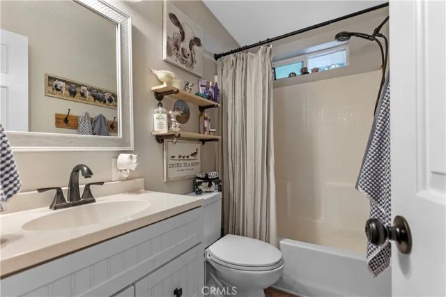 17500 High Gun Drive, Tehachapi, CA 93561