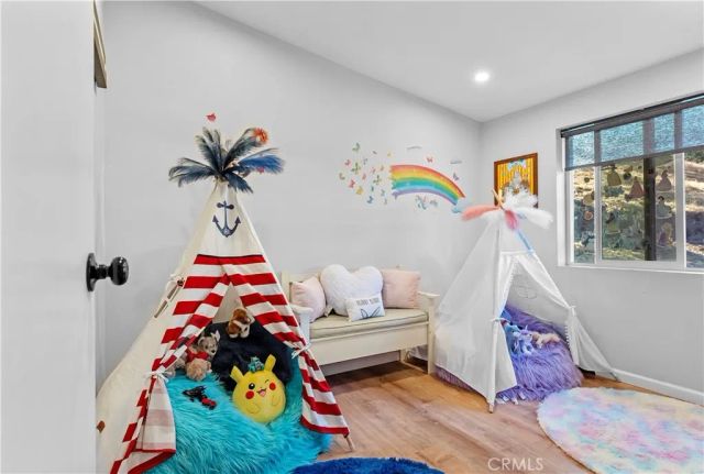 17500 High Gun Drive, Tehachapi, CA 93561