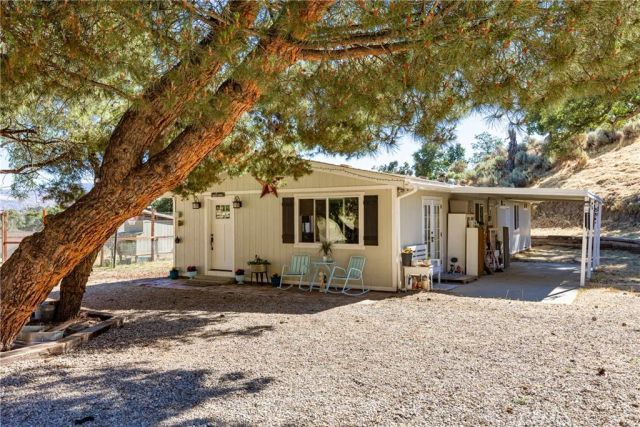 17500 High Gun Drive, Tehachapi, CA 93561