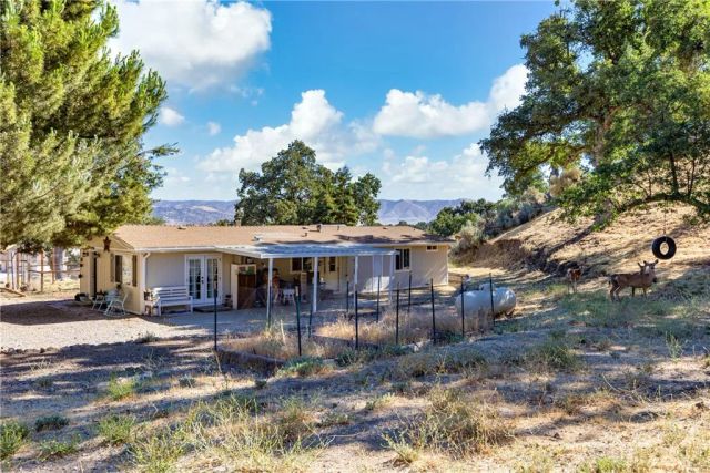 17500 High Gun Drive, Tehachapi, CA 93561