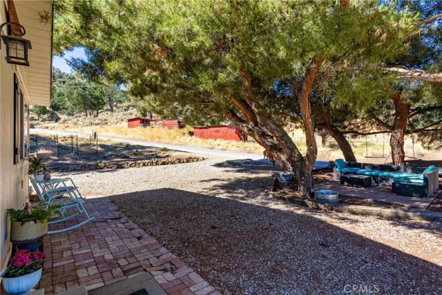 17500 High Gun Drive, Tehachapi, CA 93561