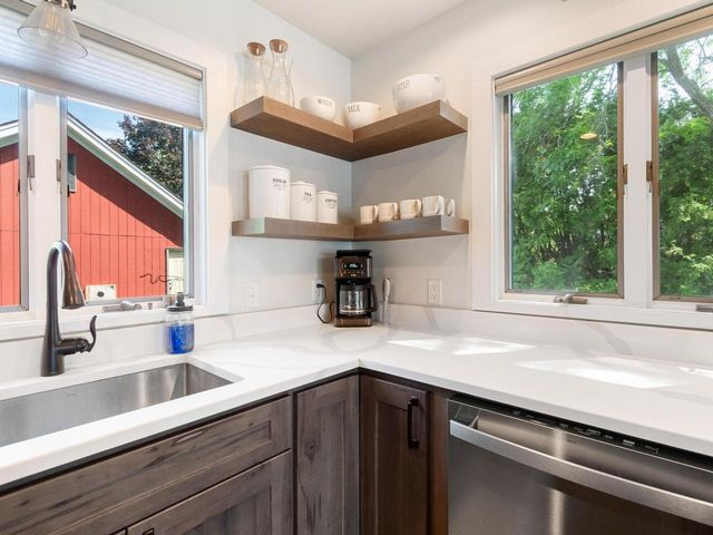 1468 Savage Point Road, North Hero, VT 05474