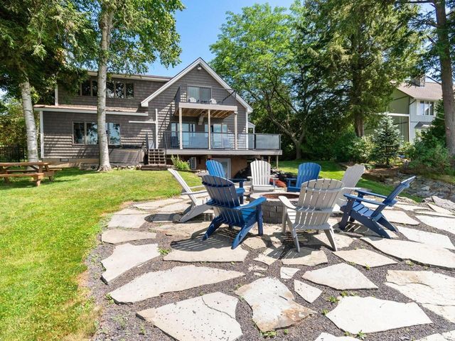 1468 Savage Point Road, North Hero, VT 05474