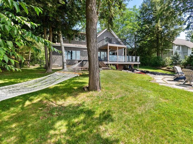 1468 Savage Point Road, North Hero, VT 05474