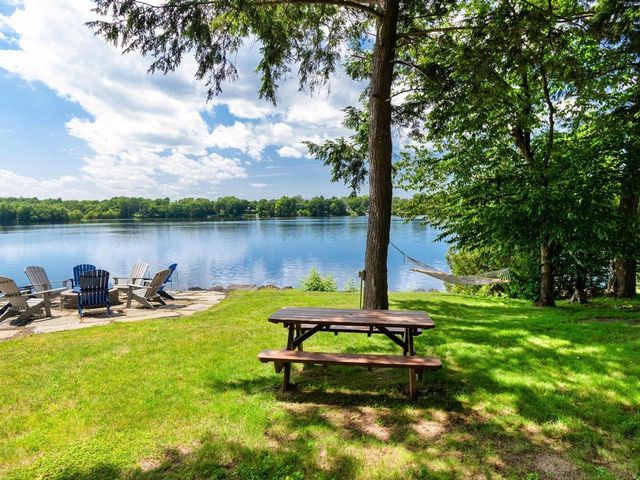 1468 Savage Point Road, North Hero, VT 05474