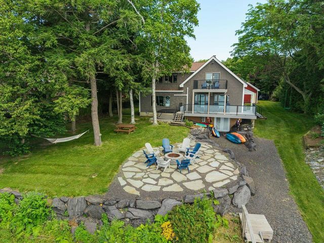 1468 Savage Point Road, North Hero, VT 05474