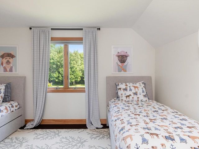 1468 Savage Point Road, North Hero, VT 05474