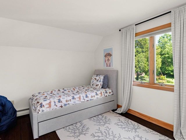 1468 Savage Point Road, North Hero, VT 05474