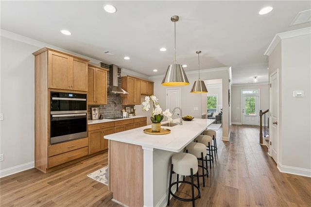 5556 Keswick Drive, Flowery Branch, GA 30542