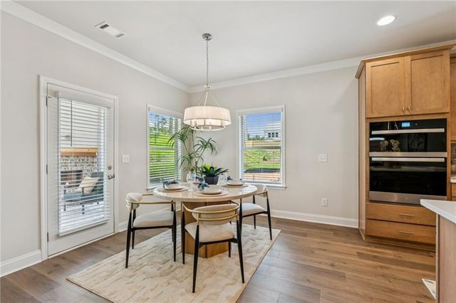 5556 Keswick Drive, Flowery Branch, GA 30542