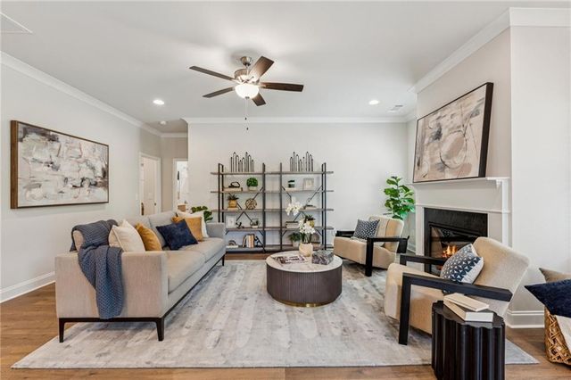 5556 Keswick Drive, Flowery Branch, GA 30542