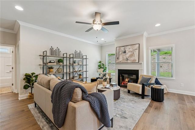 5556 Keswick Drive, Flowery Branch, GA 30542