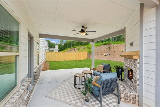 5556 Keswick Drive, Flowery Branch, GA 30542