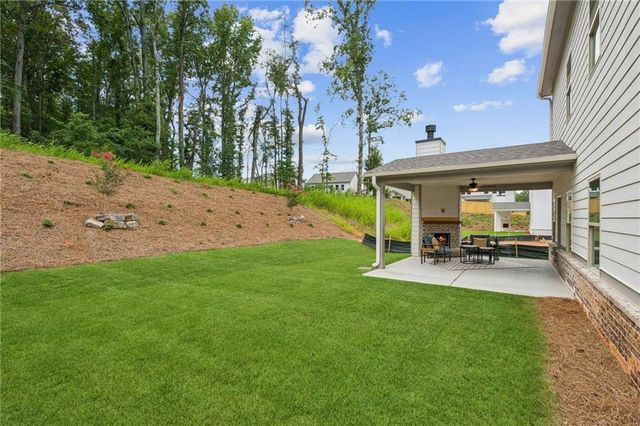 5556 Keswick Drive, Flowery Branch, GA 30542