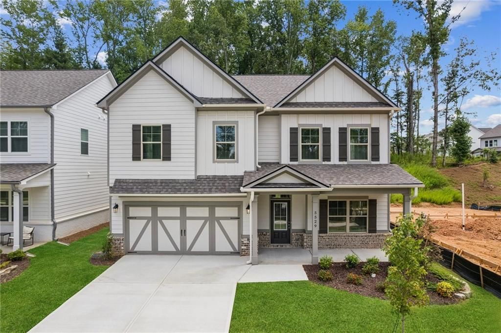 5556 Keswick Drive, Flowery Branch, GA 30542