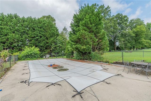 240 Midpines Drive, Winston-salem, NC 27127