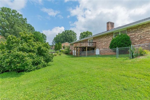 240 Midpines Drive, Winston-salem, NC 27127