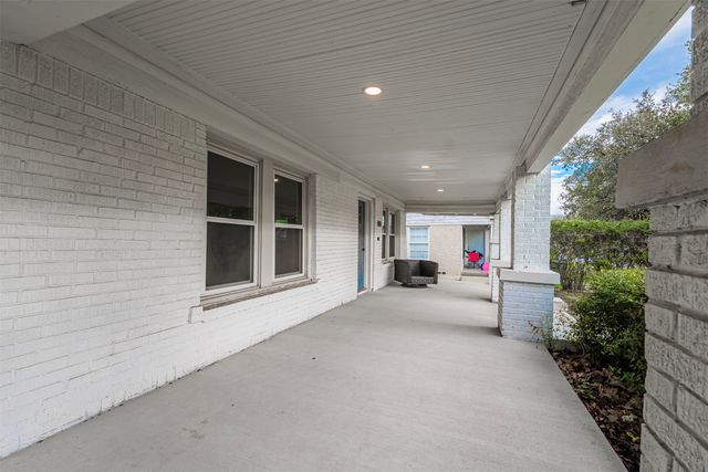 3240 Lipscomb Street, Fort Worth, TX 76110