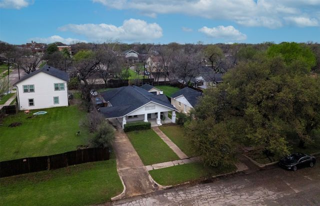 3240 Lipscomb Street, Fort Worth, TX 76110