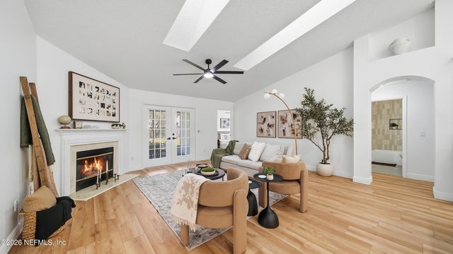 2098 FOREST GATE Drive E, Jacksonville, FL 32246