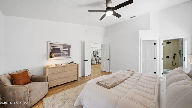 2098 FOREST GATE Drive E, Jacksonville, FL 32246