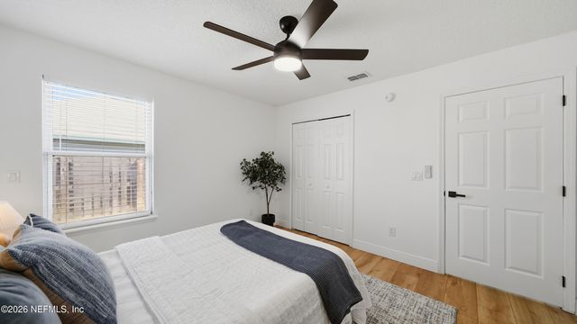 2098 FOREST GATE Drive E, Jacksonville, FL 32246