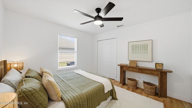 2098 FOREST GATE Drive E, Jacksonville, FL 32246
