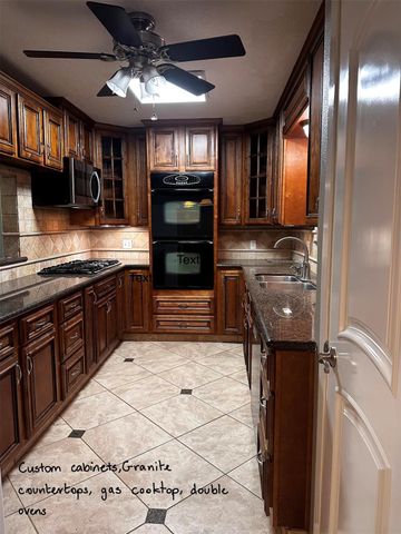 318 Peach Point, Jones Creek, TX 77541