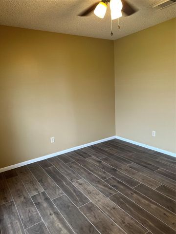 318 Peach Point, Jones Creek, TX 77541