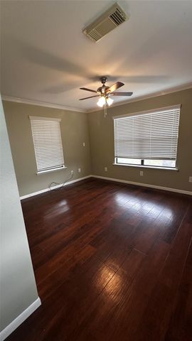 318 Peach Point, Jones Creek, TX 77541