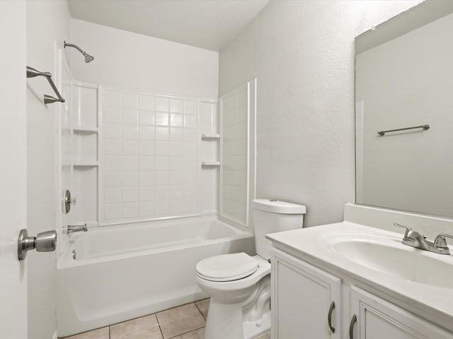 1132 Boxwood Drive, Crowley, TX 76036