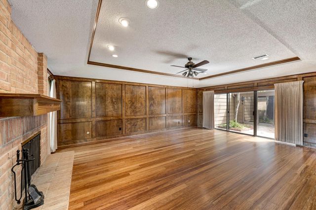 9943 Kemp Forest Drive, Houston, TX 77080