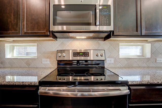 217 Baldwin Drive, Fate, TX 75189