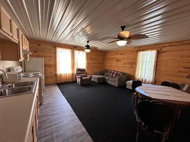 540 Rolling Oak Dr, Big Sandy, TN 38221