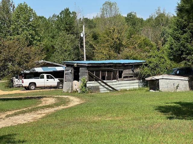 540 Rolling Oak Dr, Big Sandy, TN 38221
