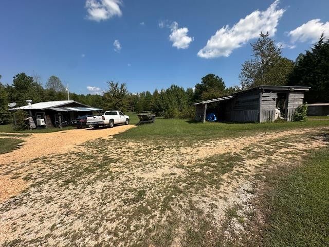 540 Rolling Oak Dr, Big Sandy, TN 38221