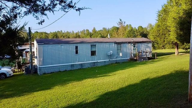 540 Rolling Oak Dr, Big Sandy, TN 38221