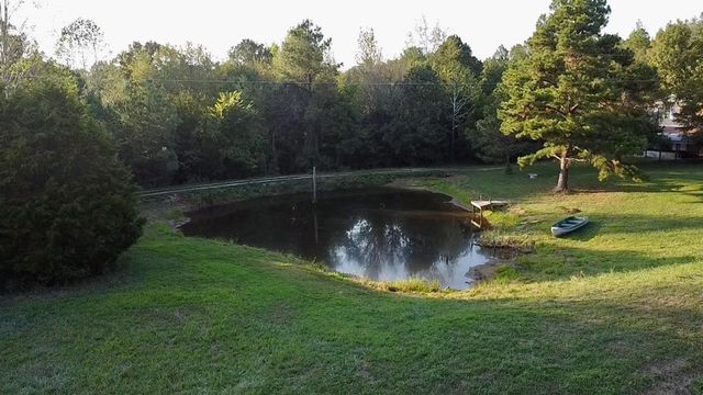 540 Rolling Oak Dr, Big Sandy, TN 38221