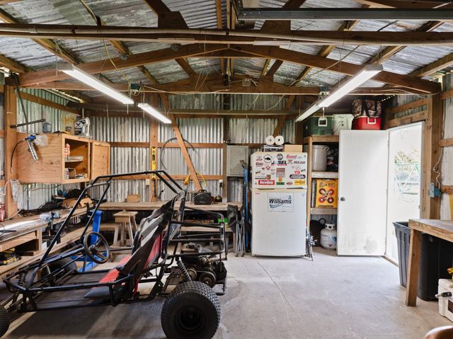 319 County Road 912a, Brazoria, TX 77422