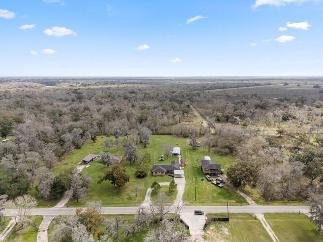 319 County Road 912a, Brazoria, TX 77422