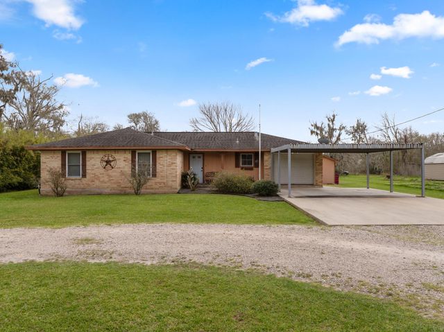 319 County Road 912a, Brazoria, TX 77422