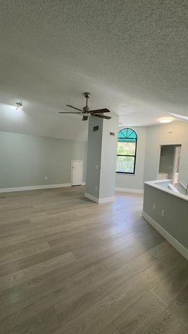 4525 PARK LAKE TERRACE S 4525, Bradenton, FL 34209