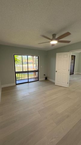 4525 PARK LAKE TERRACE S 4525, Bradenton, FL 34209