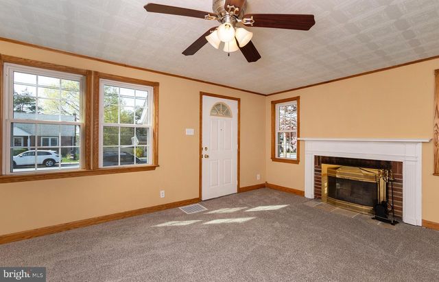 355 E HIGH ST, Middletown, PA 17057