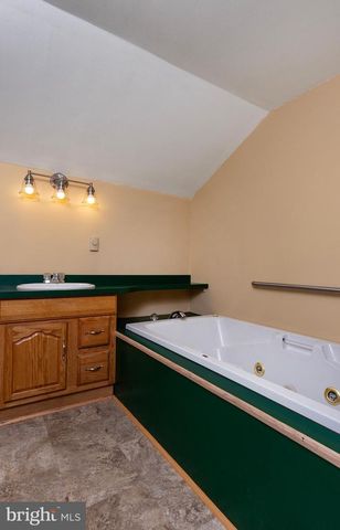 355 E HIGH ST, Middletown, PA 17057