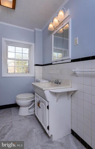 355 E HIGH ST, Middletown, PA 17057