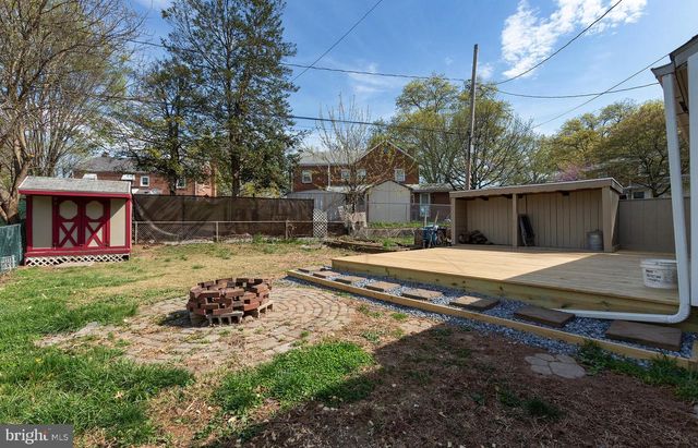 355 E HIGH ST, Middletown, PA 17057