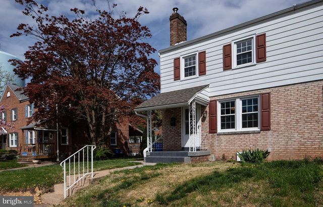 355 E HIGH ST, Middletown, PA 17057